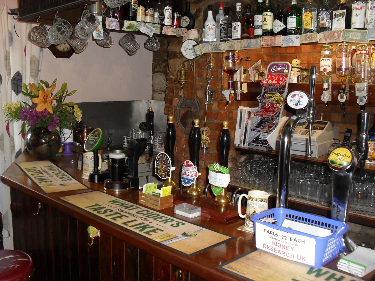 The Mitre Inn Sherborne  Esterno foto