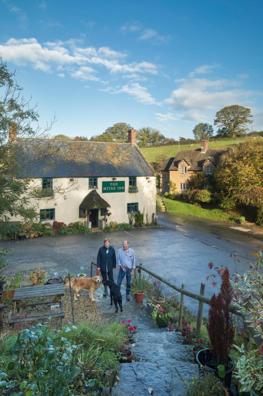The Mitre Inn Sherborne  Esterno foto