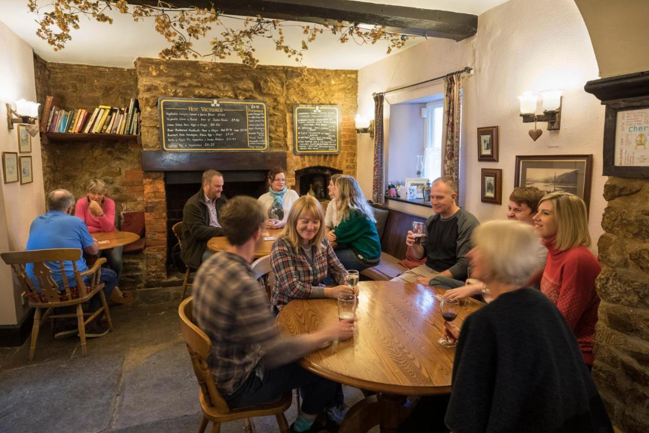 The Mitre Inn Sherborne  Esterno foto