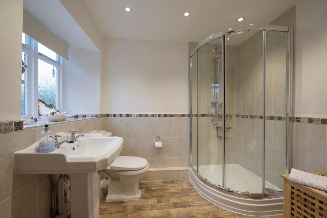 The Mitre Inn Sherborne  Esterno foto